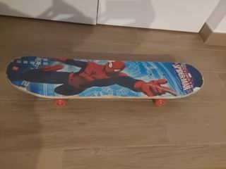 Monopatín Spiderman