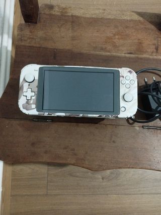 Nintendo Switch Lite Camuflaje