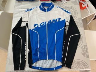 Pack ropa Giant maillots, cortavientos y culotte M