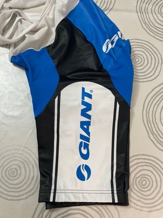 Pack ropa Giant maillots, cortavientos y culotte M