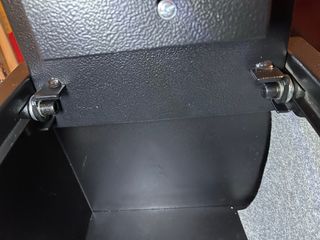 Caja fuerte negra poco uso