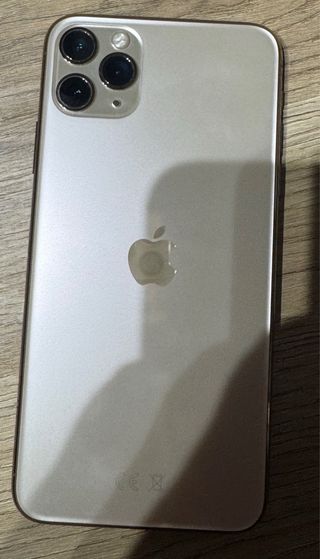 iPhone 11 Pro Max in oro