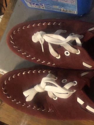 Náuticos rojos y blancos