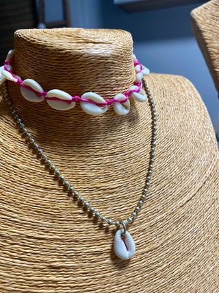 Collar caracolas rosa 