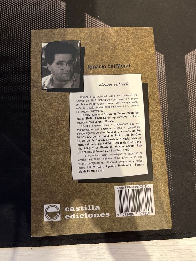 Un día de espías, o, El caso del repollo con ...