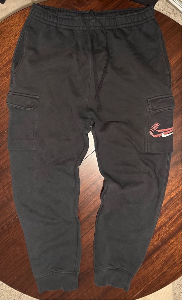 Pantalones Cargo Nike Negros con Logo Multicolor