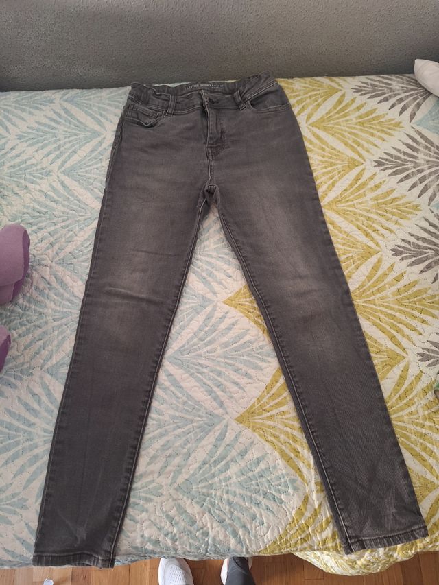 Lote 5 pantalones niño Talla 11-12