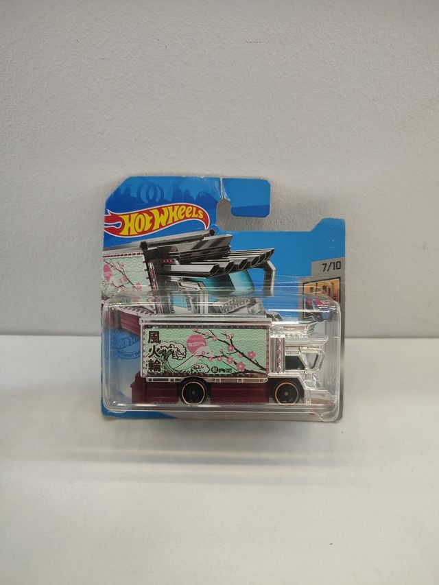 Hot Wheels 2021 Raijin Express.