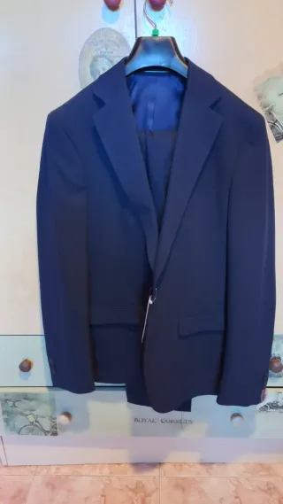 Traje de hombre talla 50 azul sin estrenar