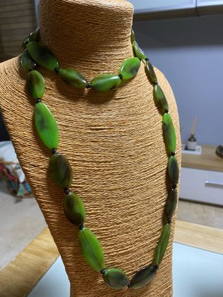 Collar largo hojas verde y marrón