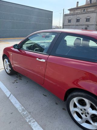 Alfa Romeo 147 1.6 Tspark