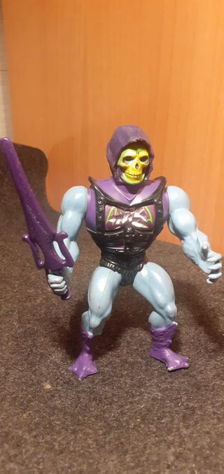 Figura Skeletor Armour MOTU Mattle 