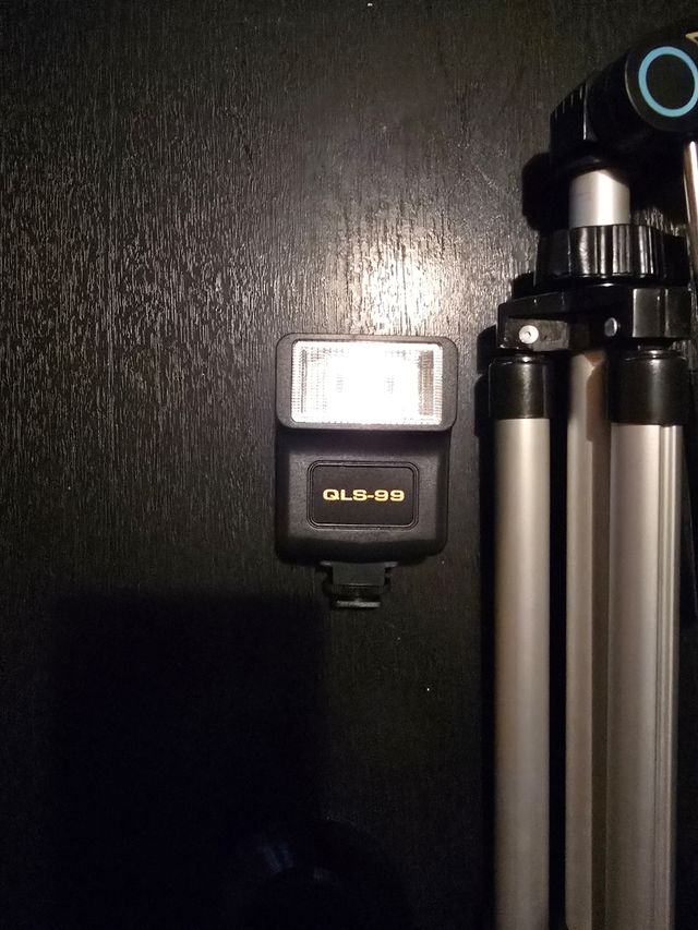 Kit Cámara Olympus 2000N + Trípode