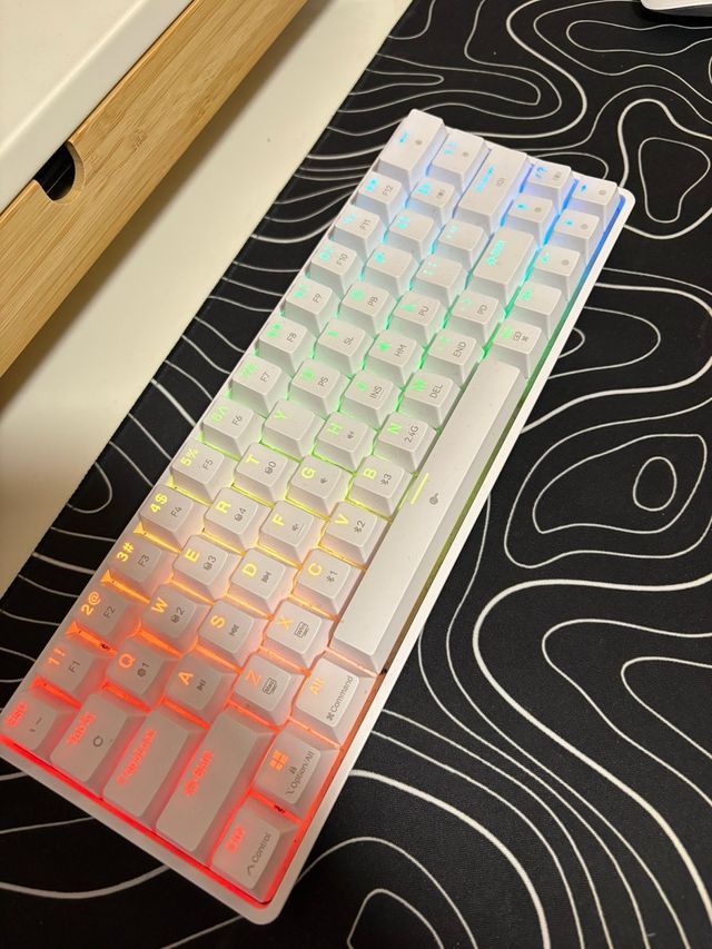 Teclado Mecánico RGB Blanco