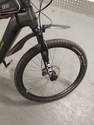 Bicicleta eléctrica Cube Bosch 625Wh