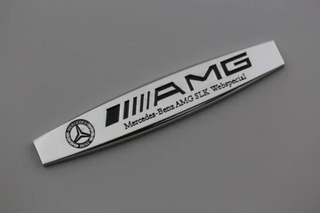 EMBLEMA LATERALES MERCEDES SLK AMG 10x1.5cm