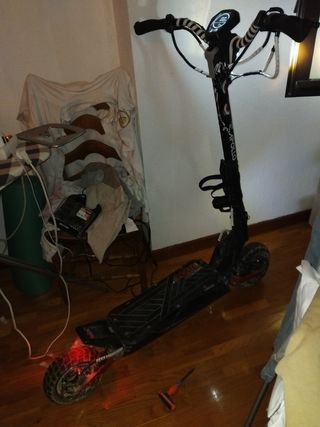 Patinete Eléctrico apollo phantom v4 vendo por uso