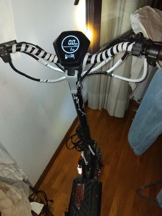 Patinete Eléctrico apollo phantom v4 vendo por uso