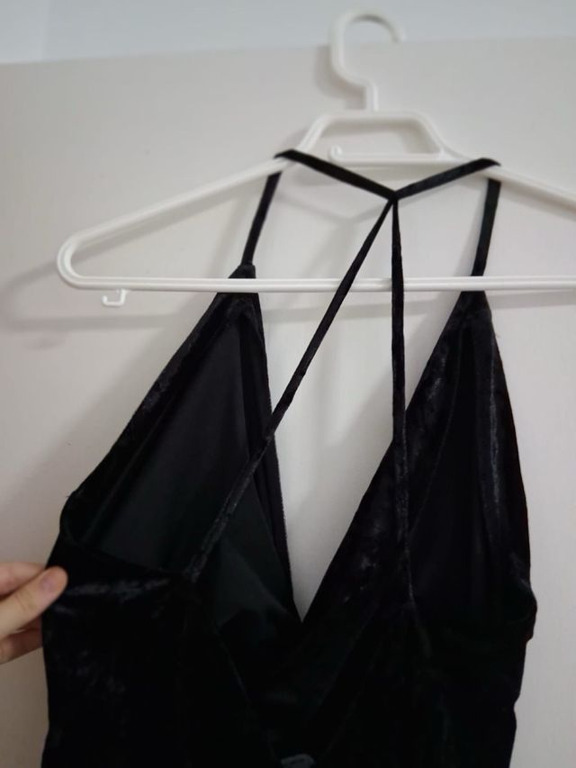 Vestido de veludo preto