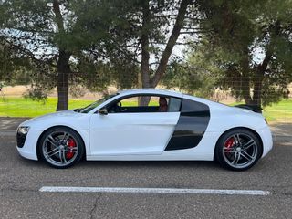 Audi R8 Escapes Capristo 