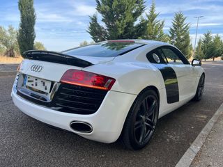 Audi R8 Escapes Capristo 