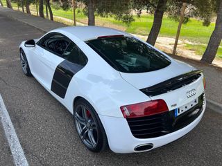 Audi R8 Escapes Capristo 