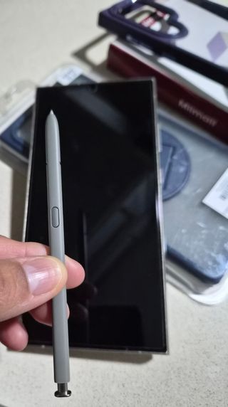Samsung Galaxy S24 Ultra + Funda y Cargador