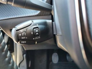 Peugeot 208 BlueHDi 73kW (100CV) Allure