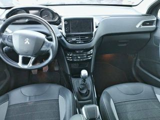 Peugeot 2008 1.2 PureTech 96KW (130CV) Allure