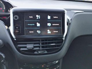 Peugeot 2008 1.2 PureTech 96KW (130CV) Allure