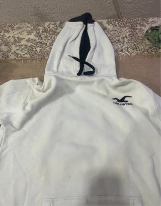 Sudadera Hollister Blanca y Negra