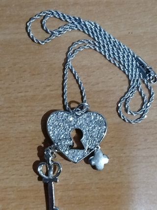 Collar Corazón con Llave y Circonitas