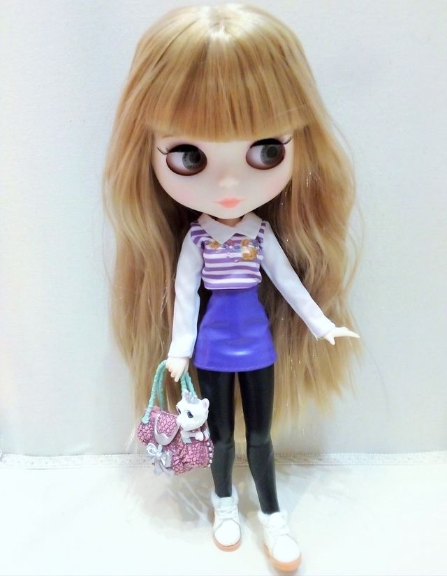 MUÑECA TIPO BLYTHE CON CUERPO ARTICULADO&CARA MATE