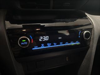 TOYOTA YARIS CROSS 1.5 VVT-I HYBRID ACTIVE TECH 116 5P