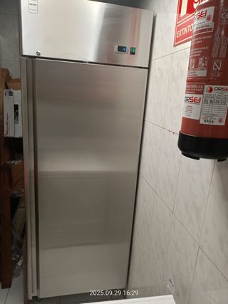 Cámara frigorífica profesional de acero inoxidable