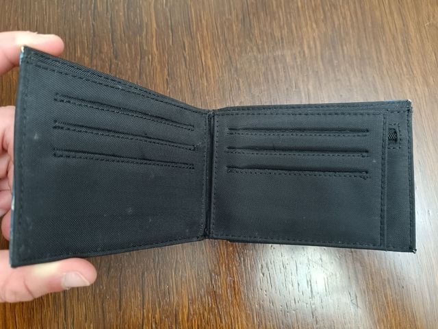 Cartera Quiksilver Negra y Azul NUEVA + ETIQUETA 