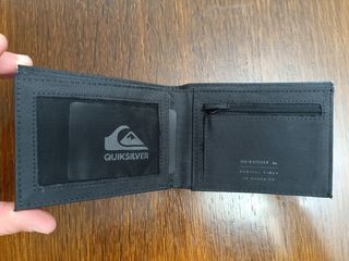 Cartera Quiksilver Negra y Azul NUEVA + ETIQUETA