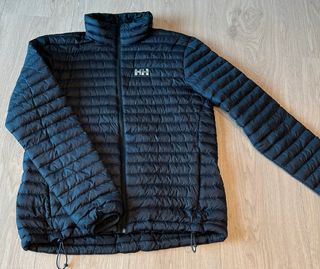 Chaqueta Helly Hansen Negra Plumas