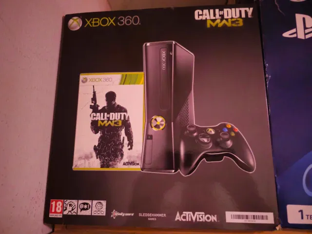 Xbox 360 Slim Negra + Mando y Juego