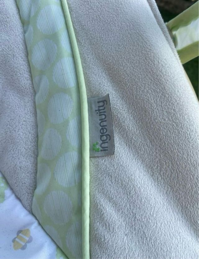 Hamaca musical bebé Ingenuity