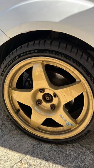 Llantas Compomotive MO5 4x108 Doradas