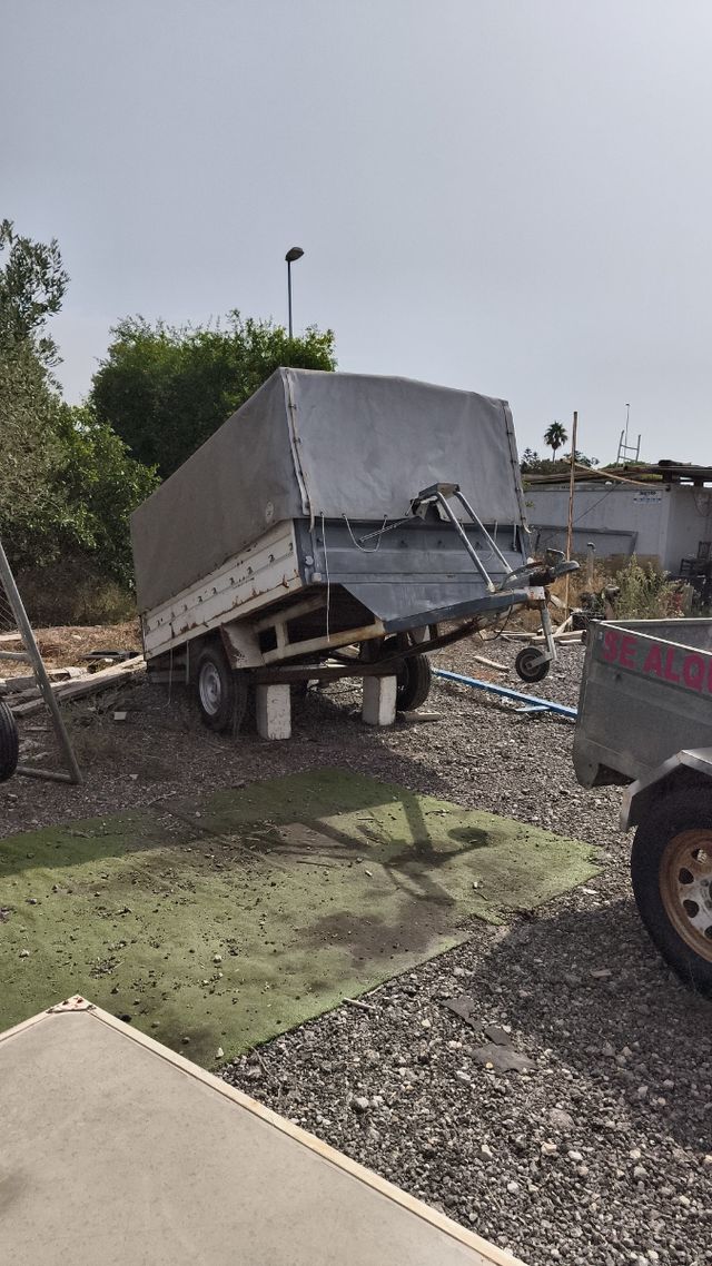 Remolque 1 eje, placa roja, lona