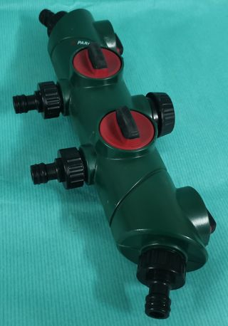 Distribuidor Manguera Jardín 4 Vías