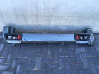 Paragolpes trasero Toyota J90