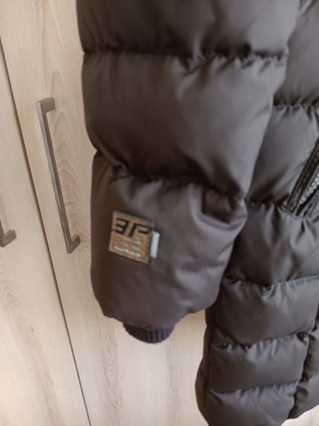 Abrigo Icepeak plumífero marrón con capucha