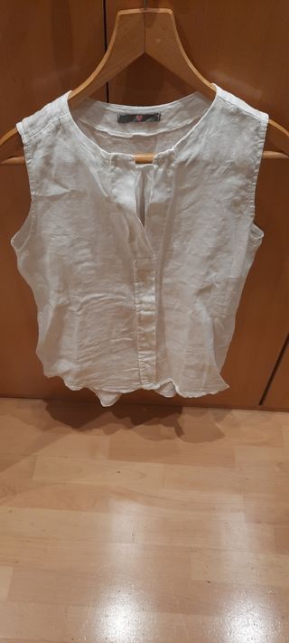 Camisa blanca sin mangas