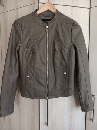 Cazadora efecto piel Vero Moda
