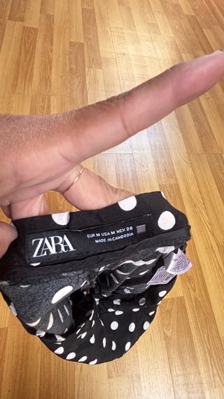 Falda corta Zara lunares talla M y otras faldas 