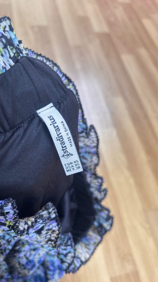 Falda corta Zara lunares talla M y otras faldas