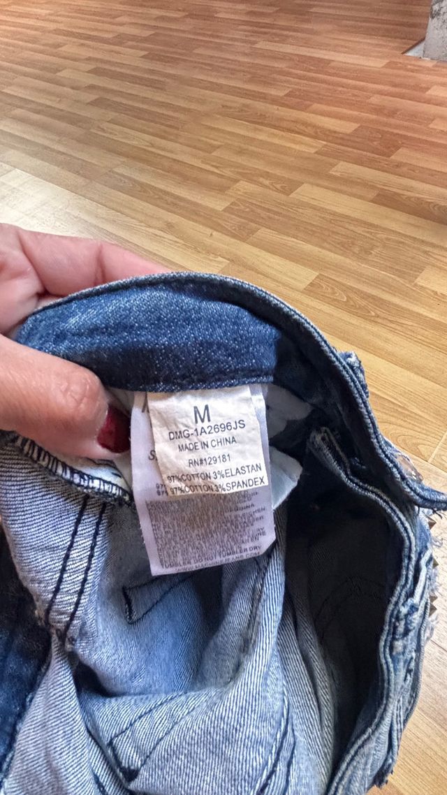 Shorts vaqueros desgastados